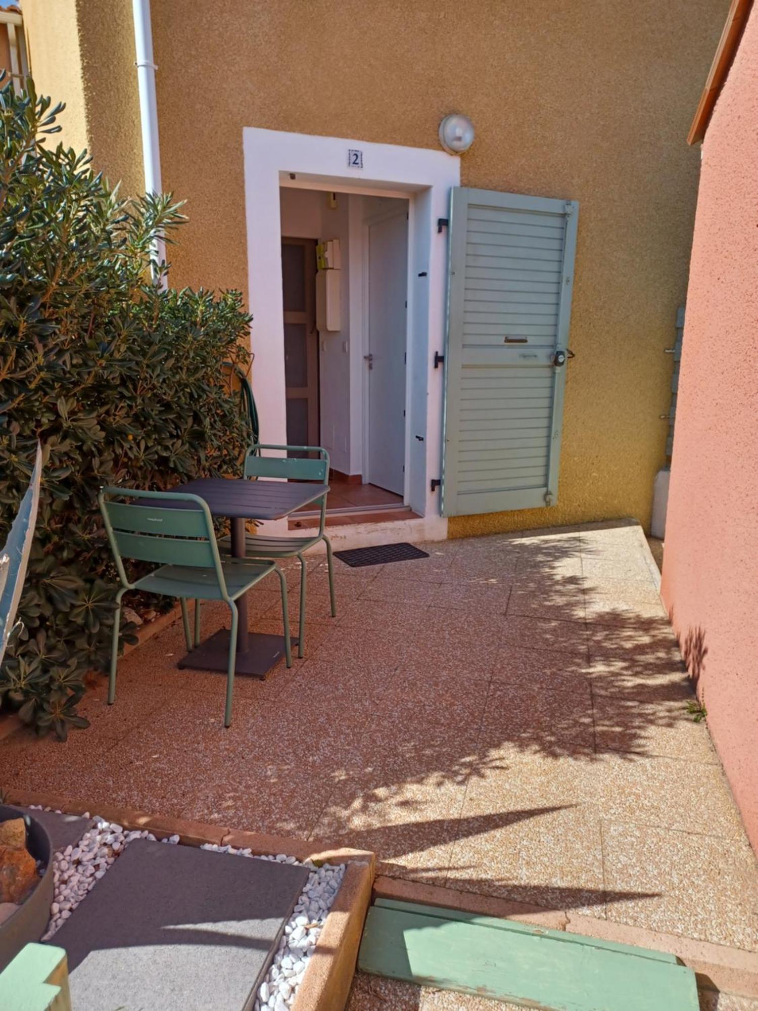 Charmante Villa Dans Village Naturiste لوسات المظهر الخارجي الصورة
